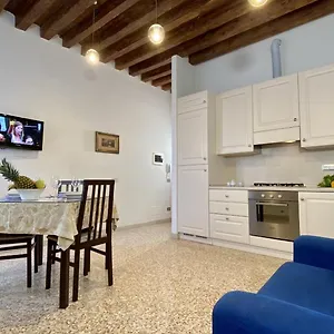  Apartment Rialto Market